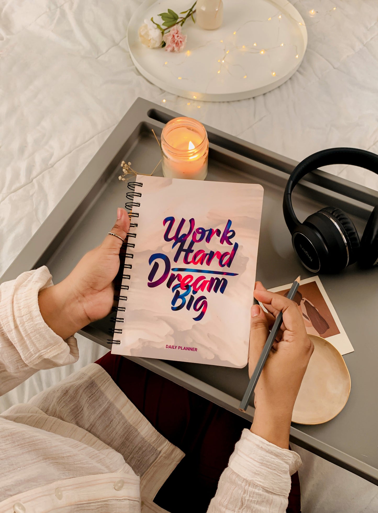 Daily Planner Undated - Work Hard Dream Big