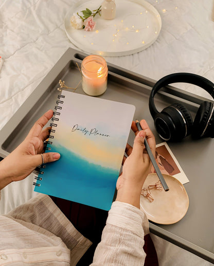 Daily Planner Undated - Abstract